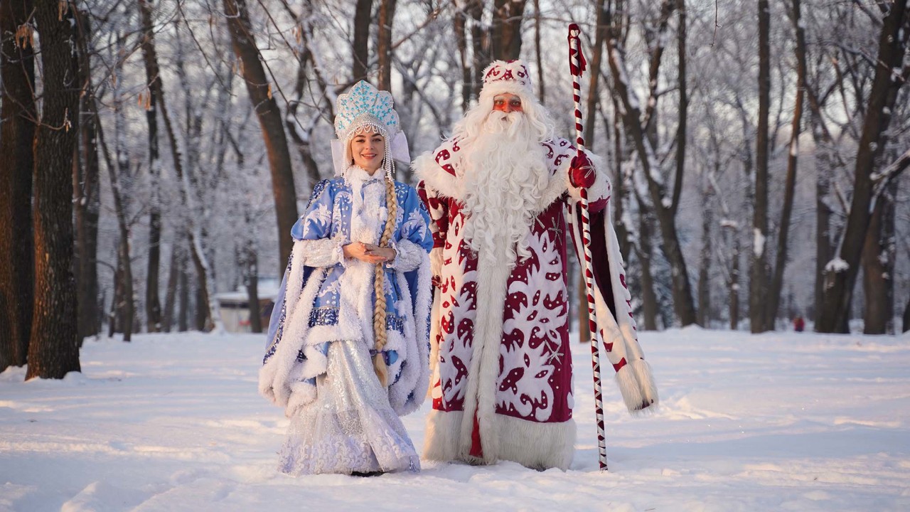 Новогодние поздравления для взрослых от Деда Мороза и Снегурочки в прозе и стихах