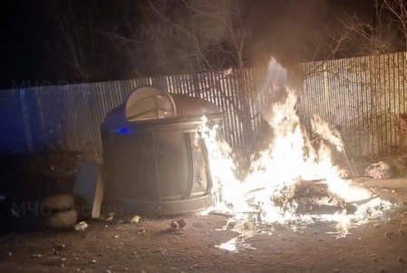 В Балабанове сгорели мусорные баки 