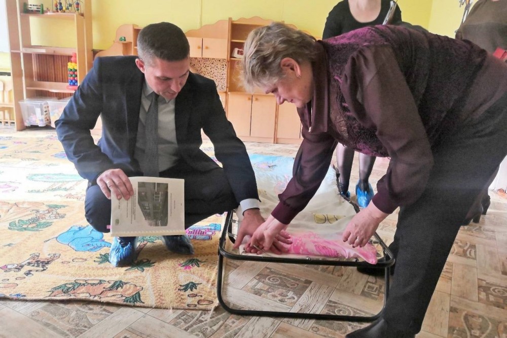 Малыши спят в сыром помещении в детсаду Калужской области