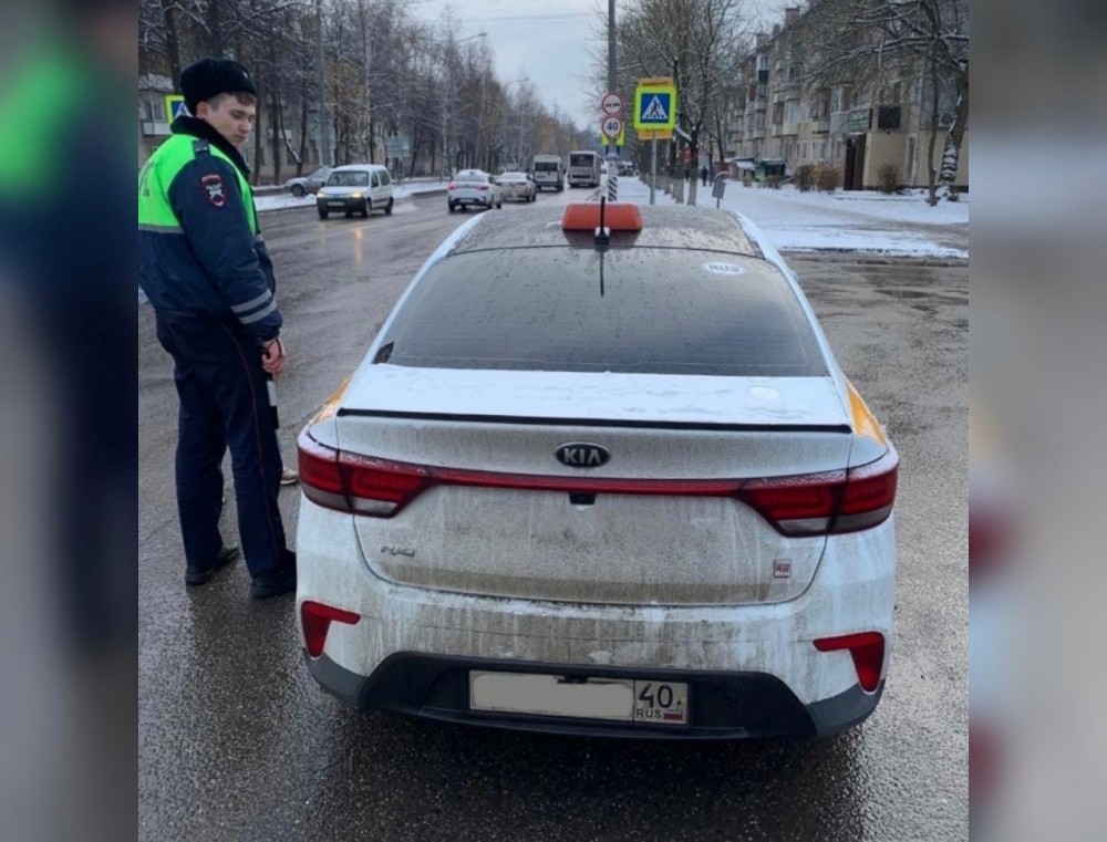 В Обнинске выявили еще одного таксиста, разъезжающего без техосмотра