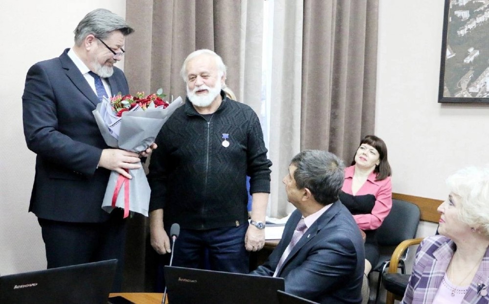Александра Шубина наградили почетным знаком «За заслуги перед городом Обнинском»