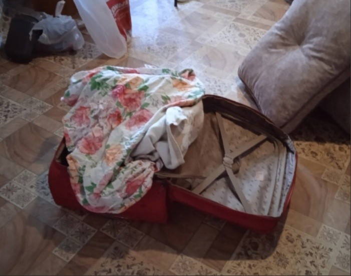 В Обнинске будут судить мать, которая заморила младенца голодом и спрятала его тело в чемодан