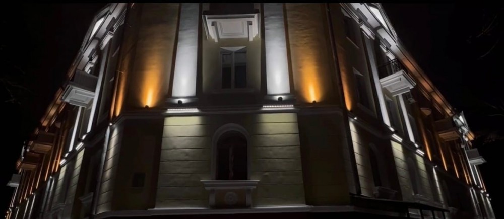 На старинном здании в Обнинске появилась подсветка