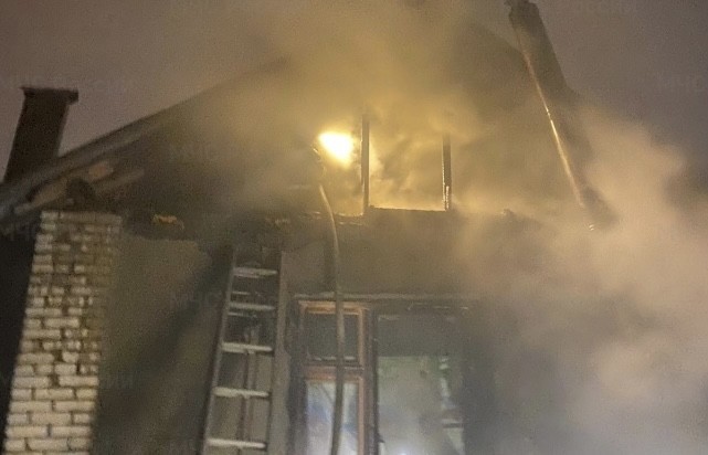 В Боровском районе сгорел дом 