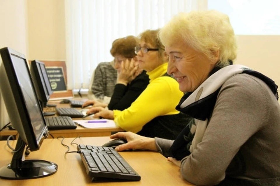 Пожилых жителей Обнинска научат экономить и пользоваться компьютером