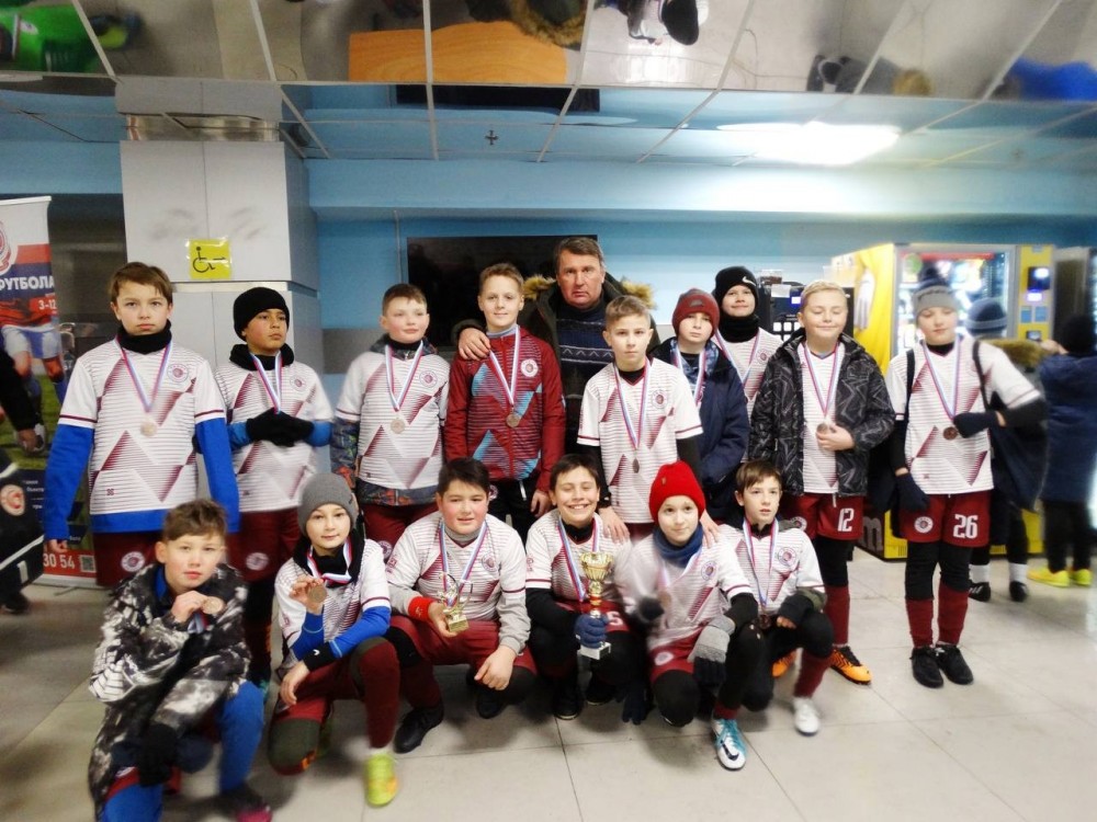 Юные обнинские футболисты привезли бронзу с соревнований в Подольске 