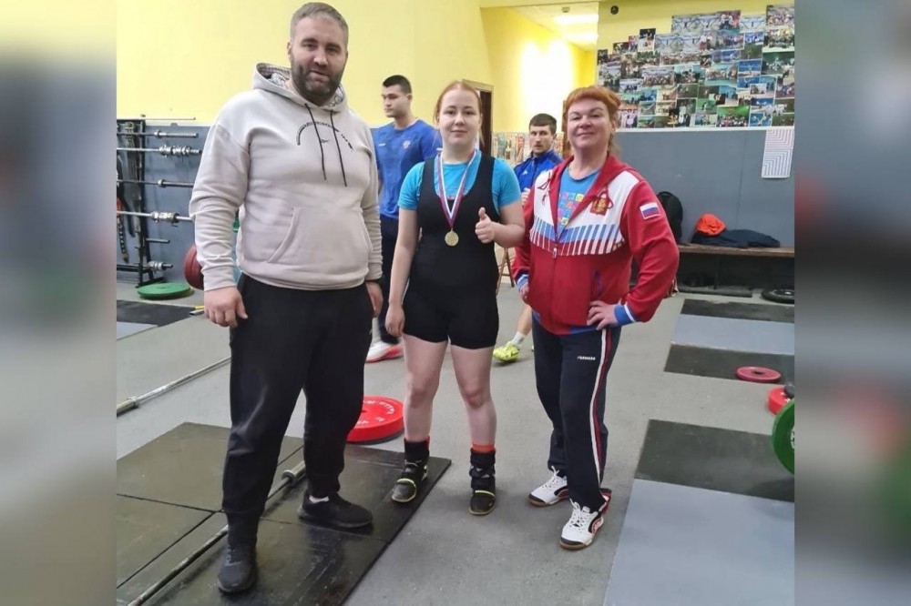 Обнинские тяжелоатлеты привезли золотые медали с региональных соревнований