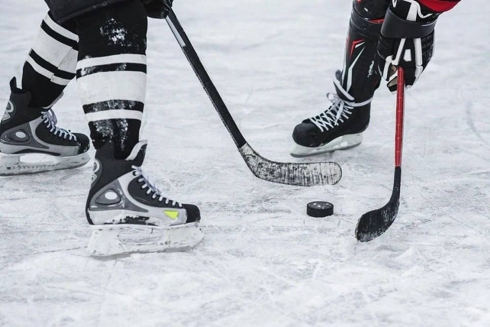 Спортсмены из Обнинска сразились с тверичами на соревнованиях по хоккею
