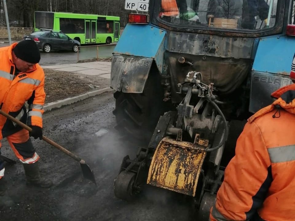 Стало известно, на каких улицах в Обнинске до 24 марта проведут ямочный ремонт 