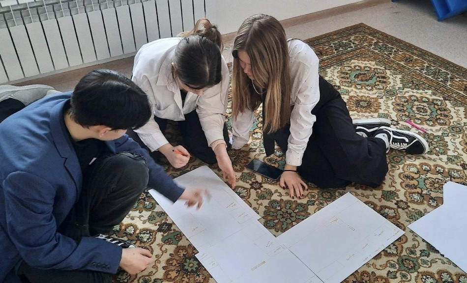 Подростки из Балабанова разрабатывают навигацию школы