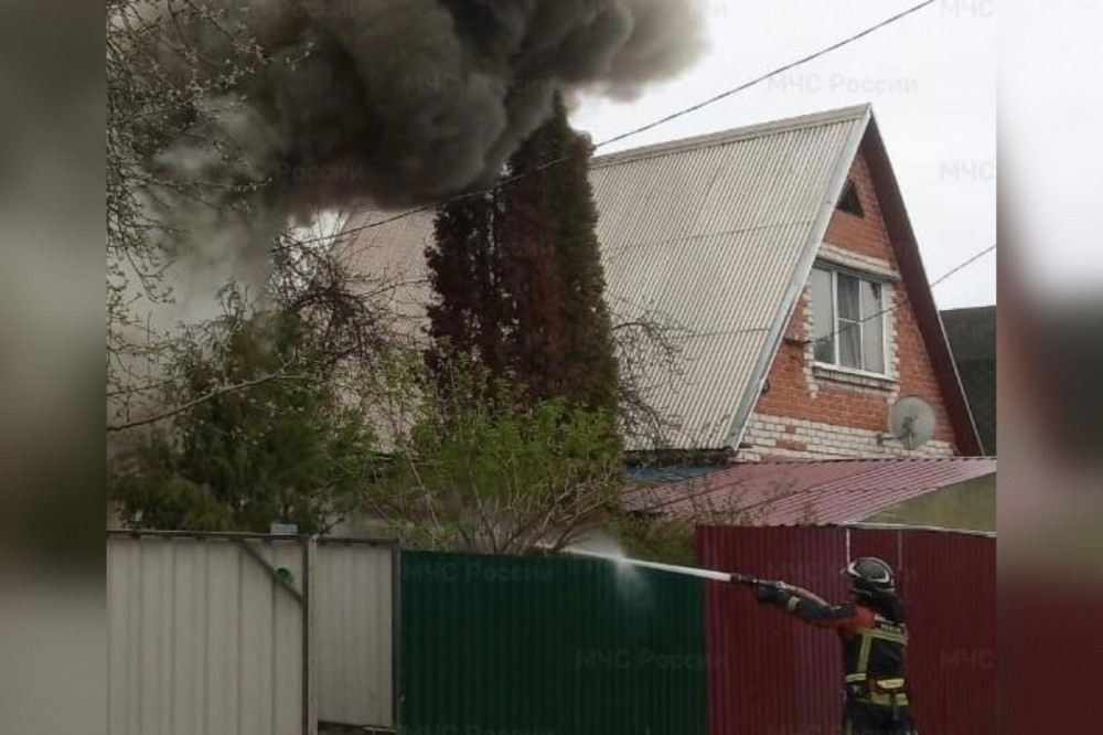 Дачный дом сгорел в деревне под Боровском 
