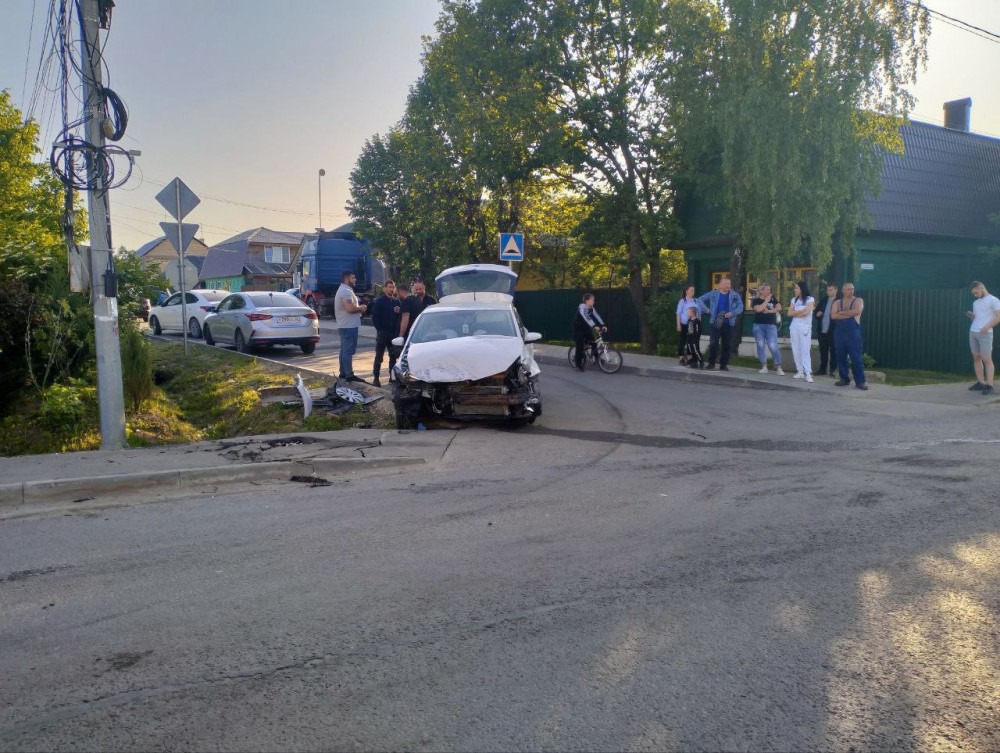 В Малоярославце хотят поставить светофоры на опасном перекрестке