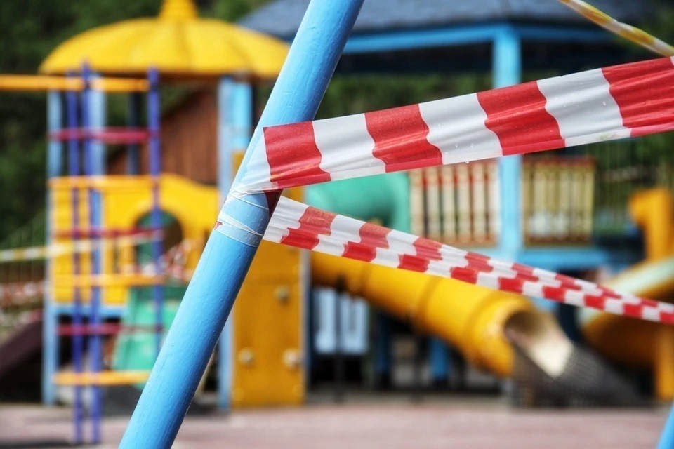 В Обнинске 9-летний мальчик получил травмы на детской площадке