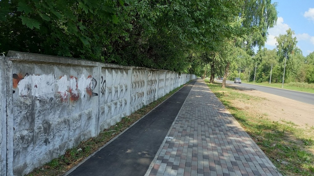 Жители Балабанова собирают деньги для граффити на народном заборе