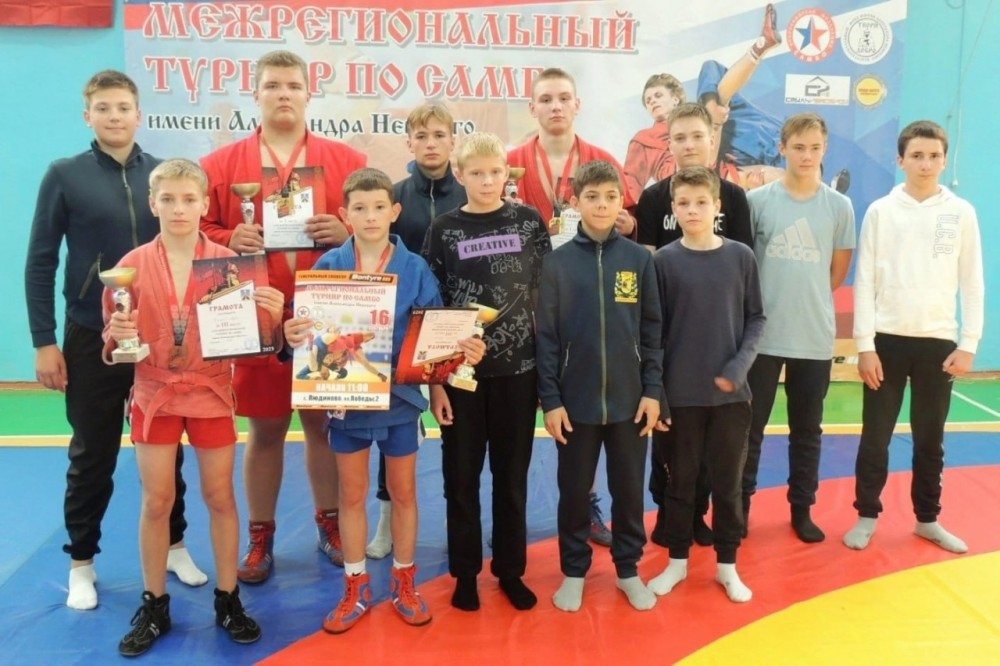 Обнинские самбисты выиграли медали на международном турнире