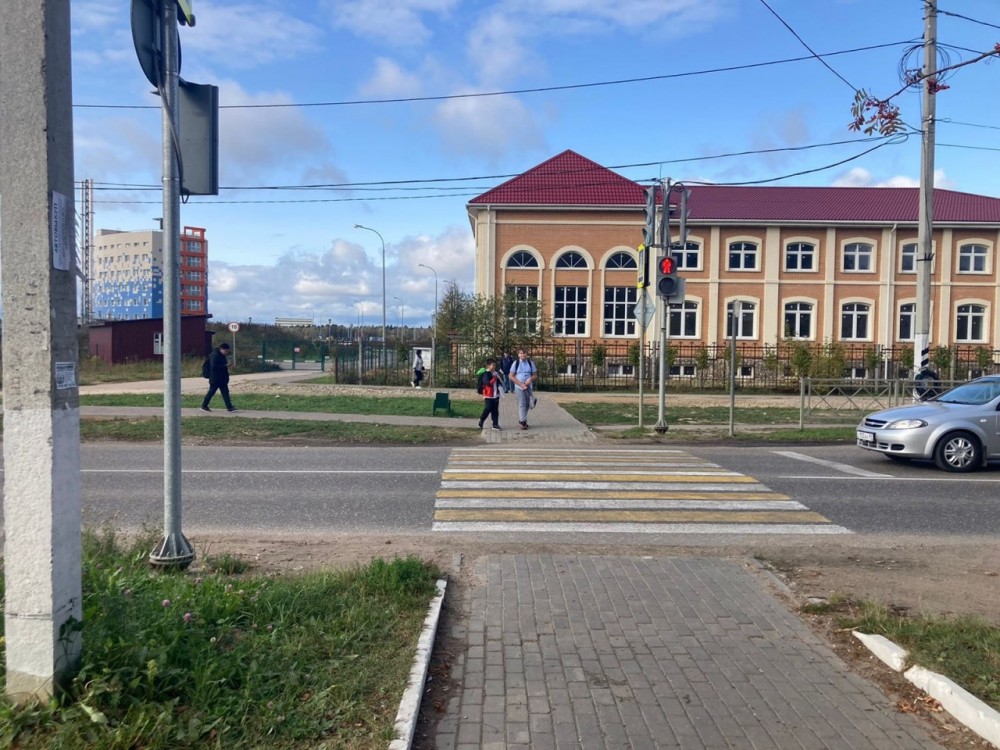 В Балабаново починили светофоры возле школы
