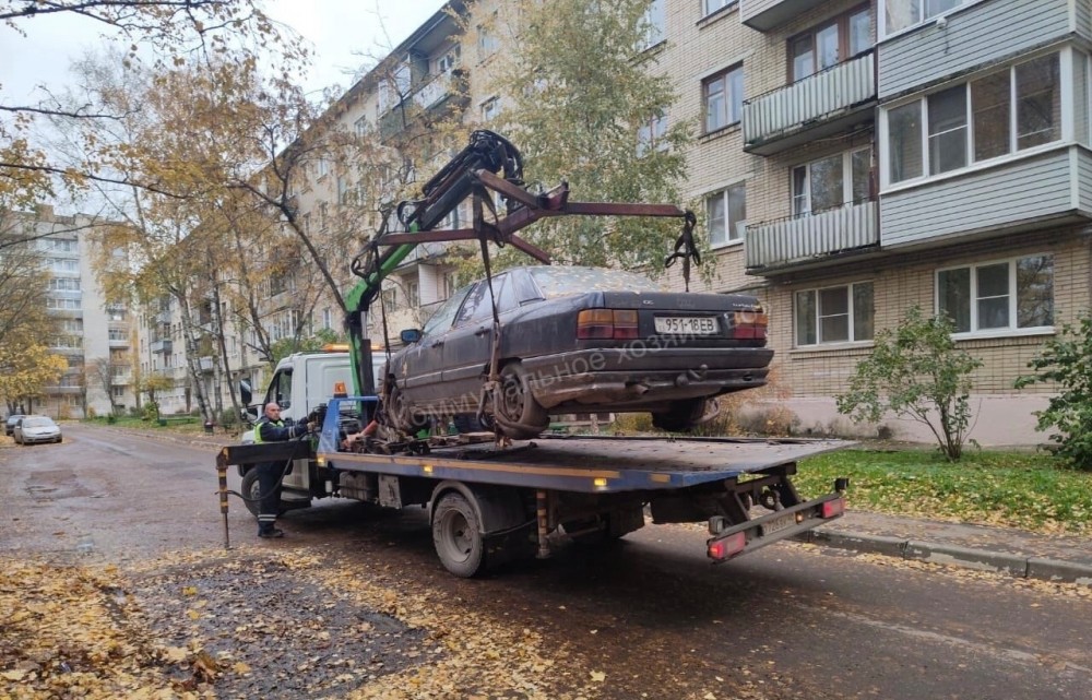 С улиц Обнинска эвакуировали две брошенные машины