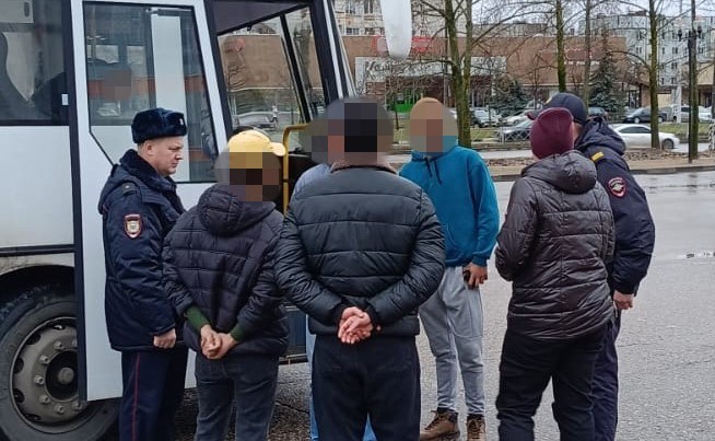 В Обнинске выявили 12 нелегальных мигрантов