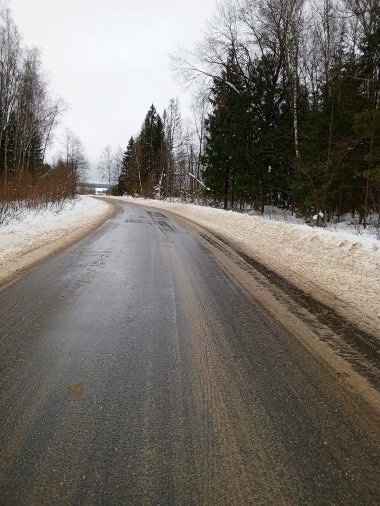 Дорогу в Калужской области почистили после вмешательства прокуратуры