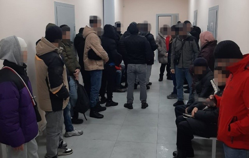 В Жуковском районе поймали 14 нелегальных мигрантов