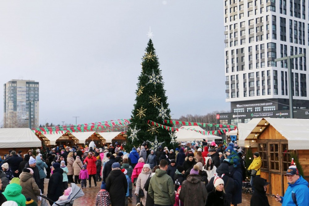 Главную елку открыли в Обнинске