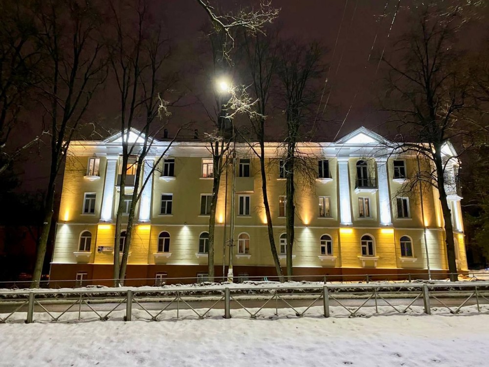 В Обнинске появилась подсветка у дома на проспекте Ленина