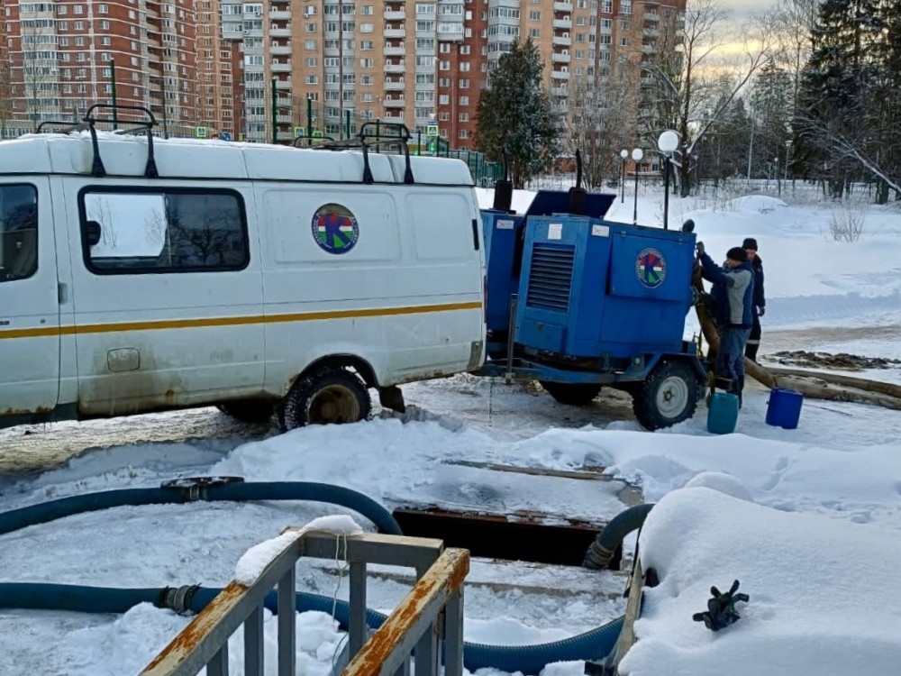 В Обнинске затопило подвал дома на проспекте Ленина