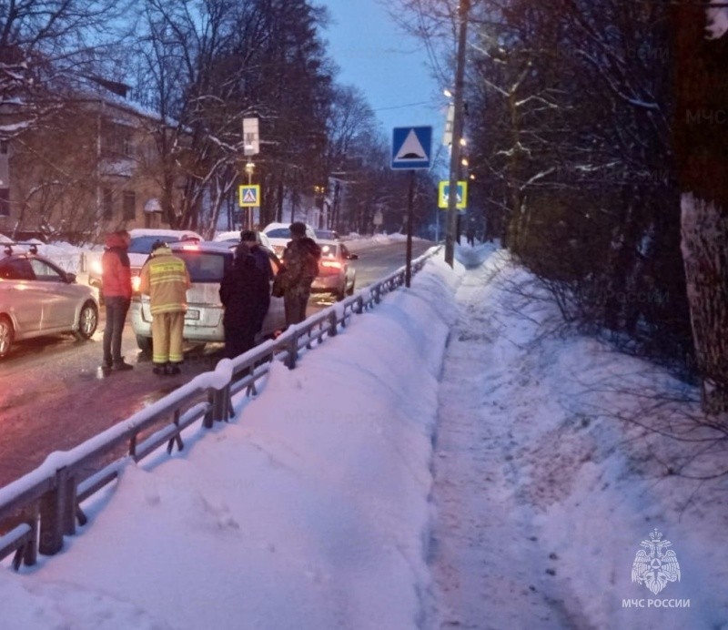 При столкновении «Опеля» и «Фольксвагена» в Обнинске пострадал 60-летний мужчина