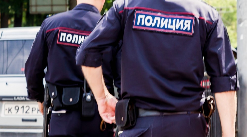 Жителя Боровского района осудили за насилие в отношении полицейского