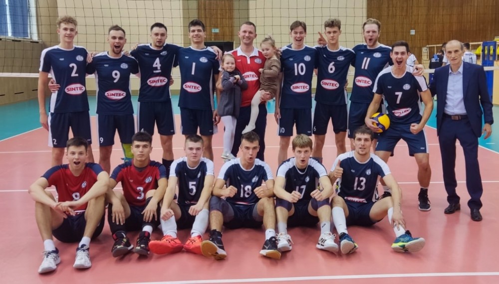 Волейбольный клуб «Обнинск» в первом туре чемпионата страны выиграл четыре матча из четырех