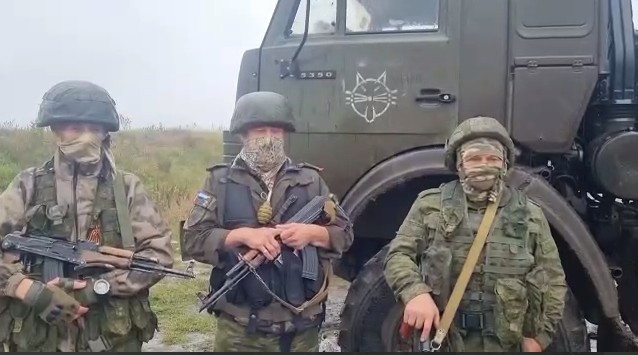 Бойцы-добровльцы поблагодарили рукодельниц Калужской области за помощь 